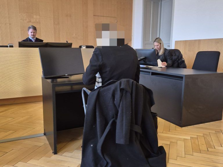 Angeklagte Verleumdung Vergewaltigung.jpg