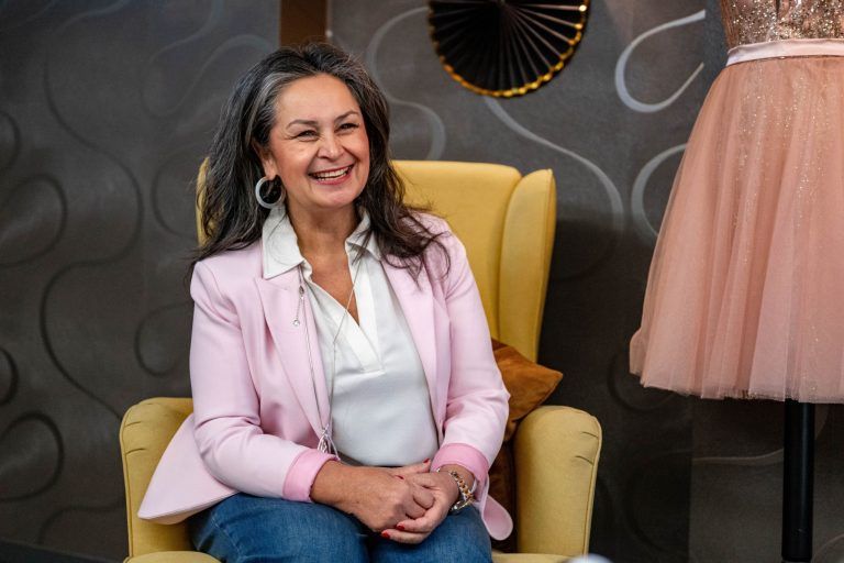 "Respekt und Wertschätzung sind ein Stück weit verloren gegangen" – warum Knigge heute wichtiger ist denn je