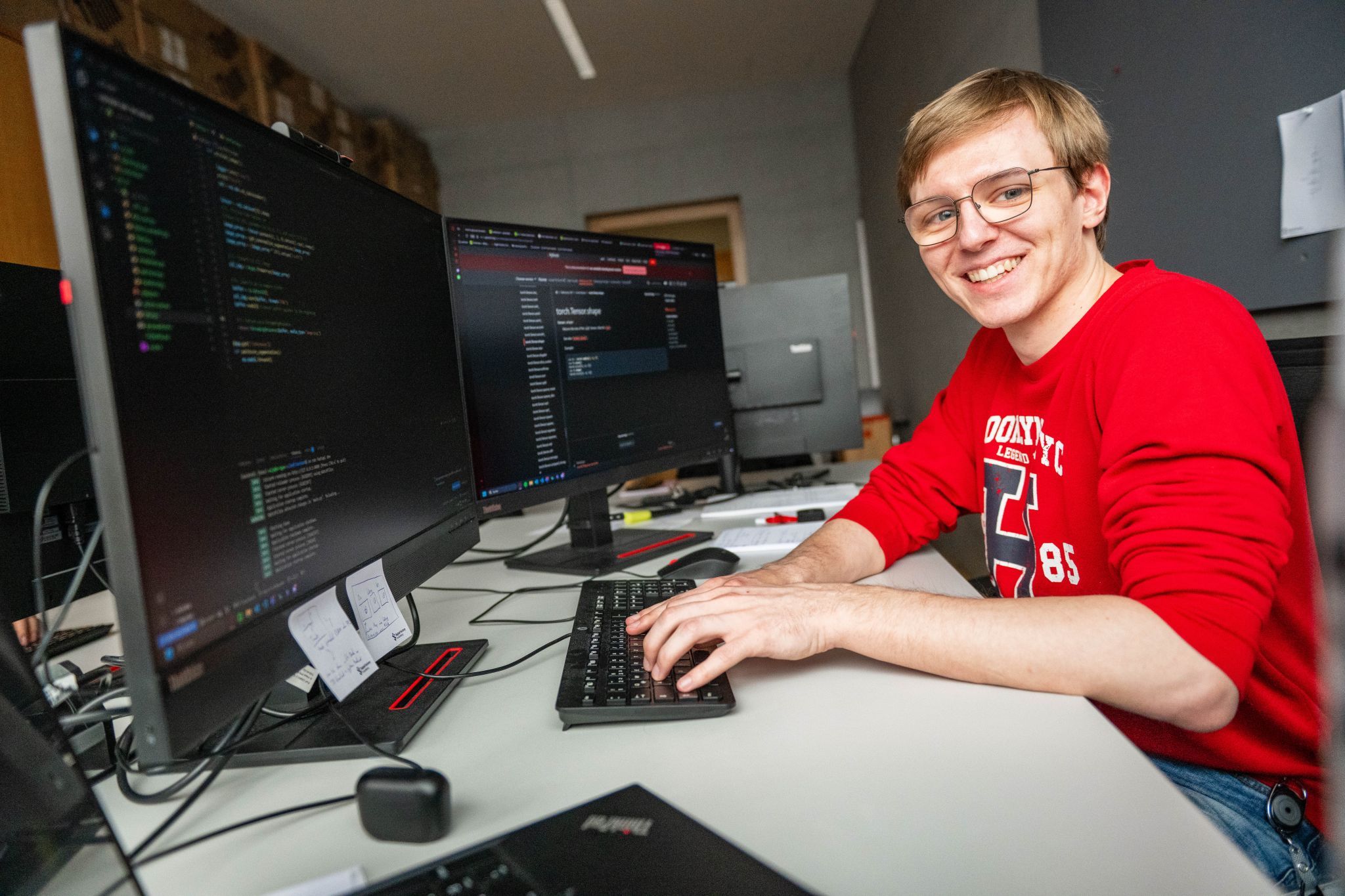 „Es ist spannend zu sehen, was hinter ChatGPT steckt“ – Jason Witzemann forscht an KI