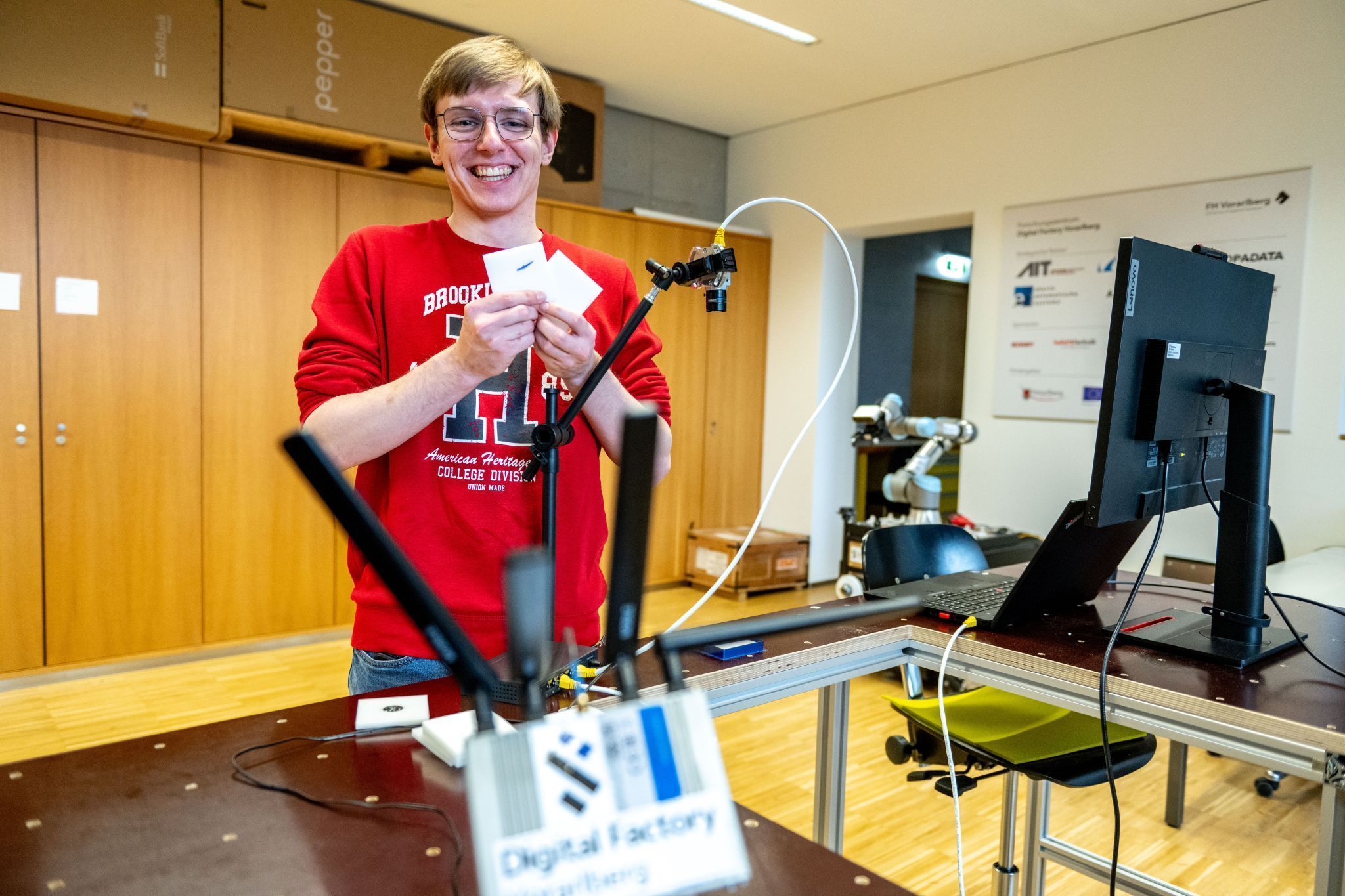 „Es ist spannend zu sehen, was hinter ChatGPT steckt“ – Jason Witzemann forscht an KI