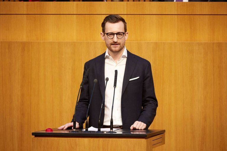 Johannes Gasser Neos