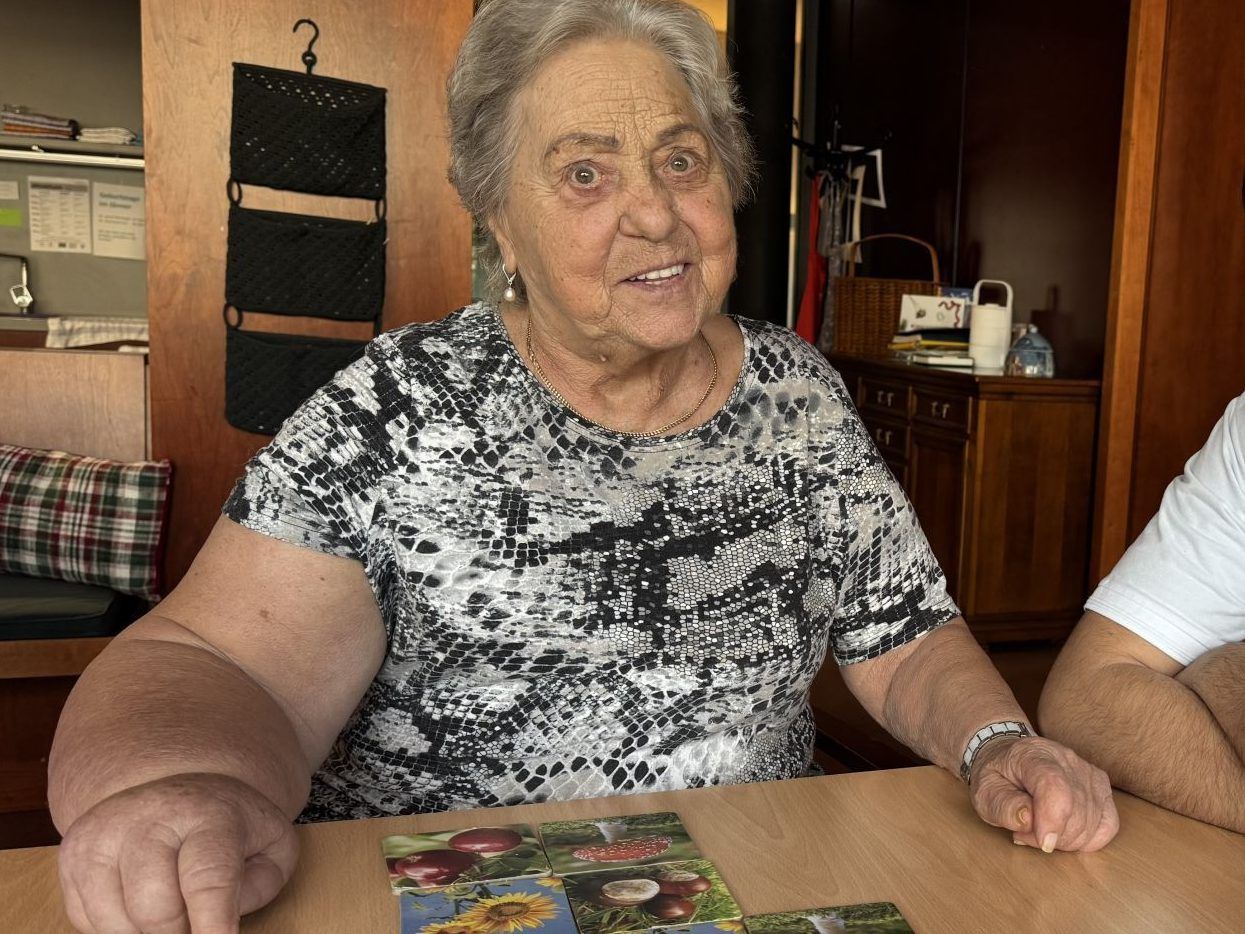 Senioren verraten ihr Geheimnis für ein langes Leben: "Wenn Musik läuft, tanze ich mit mir selbst"