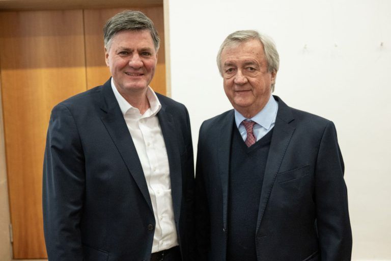 "Nicht gegeneinander, sondern international vernetzt miteinander"