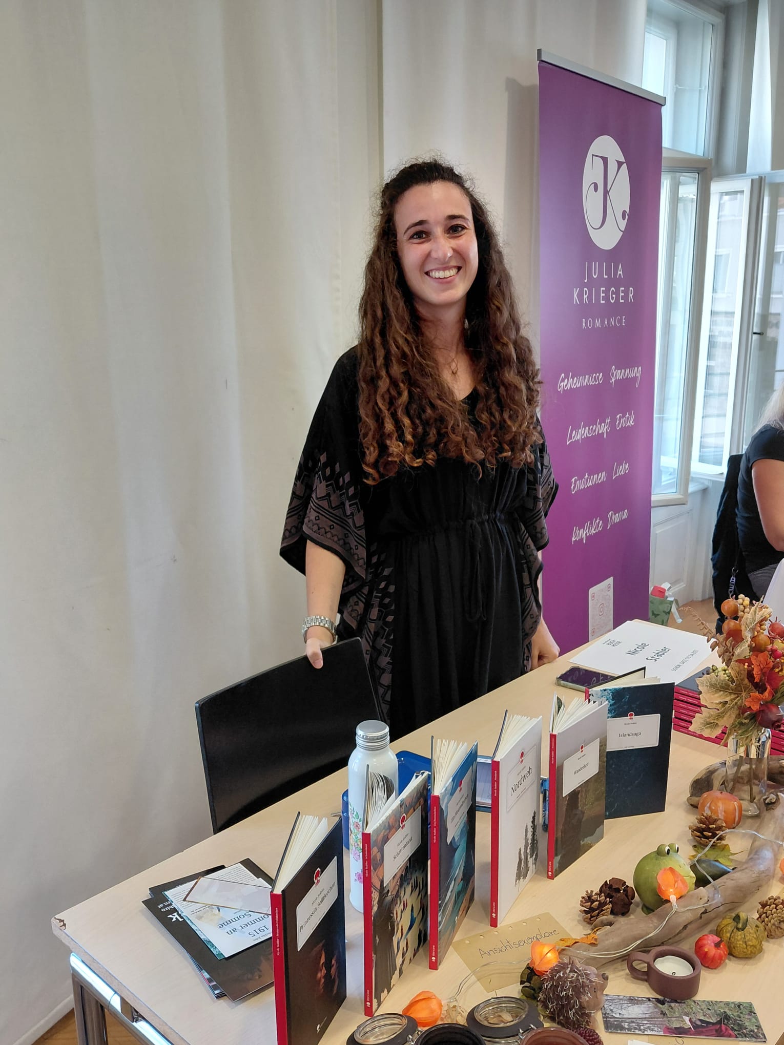 Vom Bücherfeed zur Buchpremiere – Nicole Stablers Weg zur Autorin