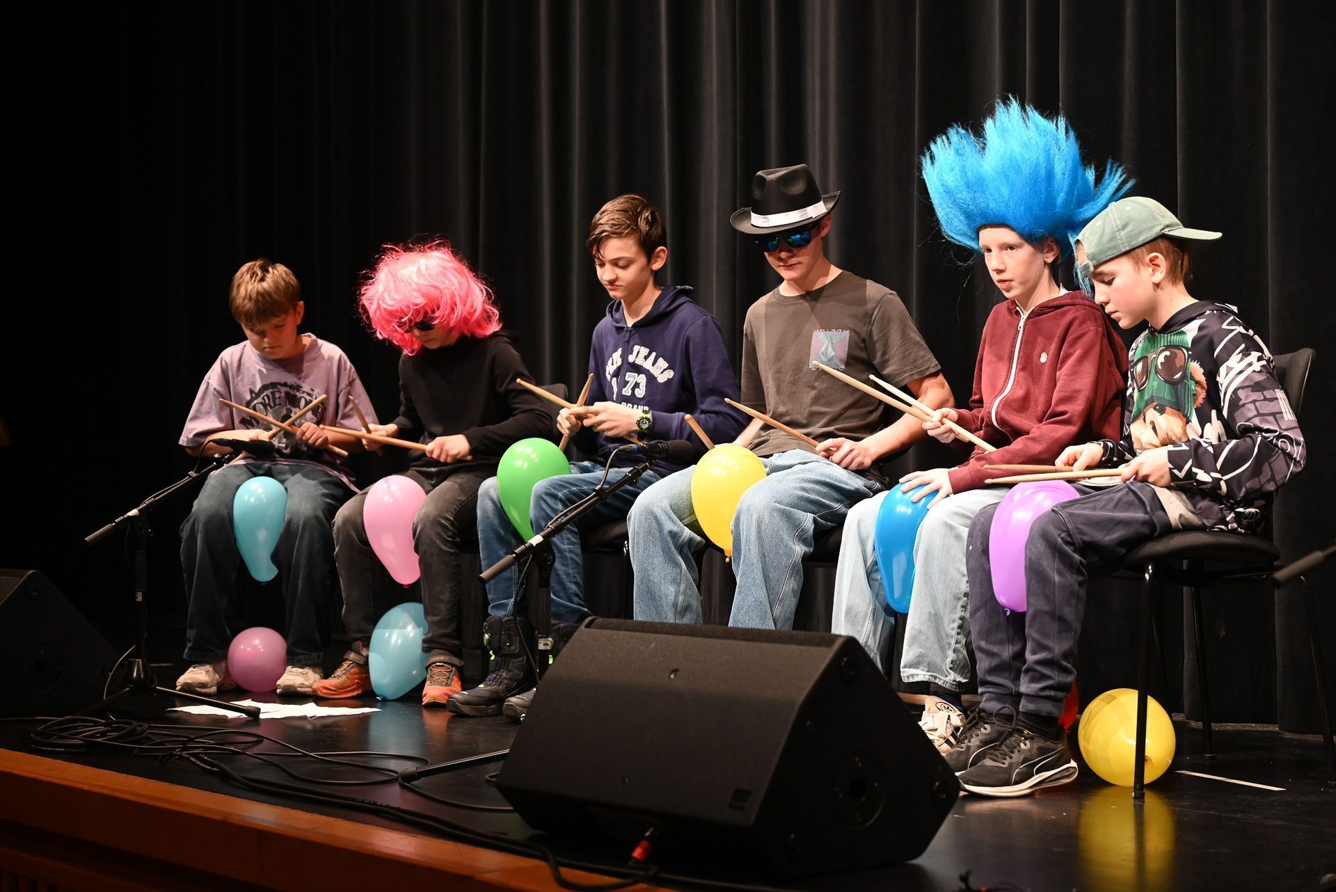 Drums2gether zeigten, dass auch auf herkömmlichen Luftballone coole Musik entstehen kann. 