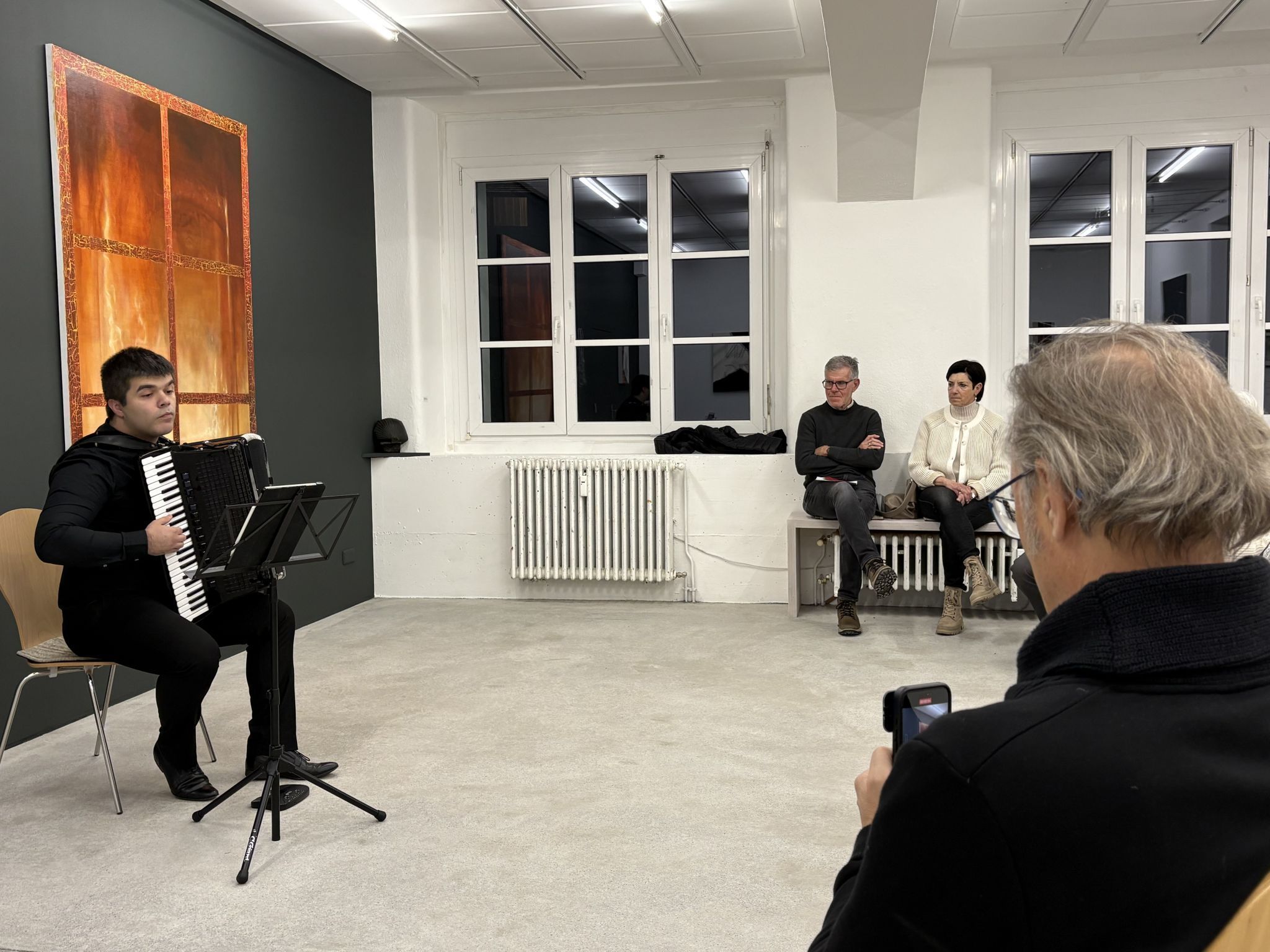 Das jüngste Konzert im Kunstforum stellte eine Premiere dar. 