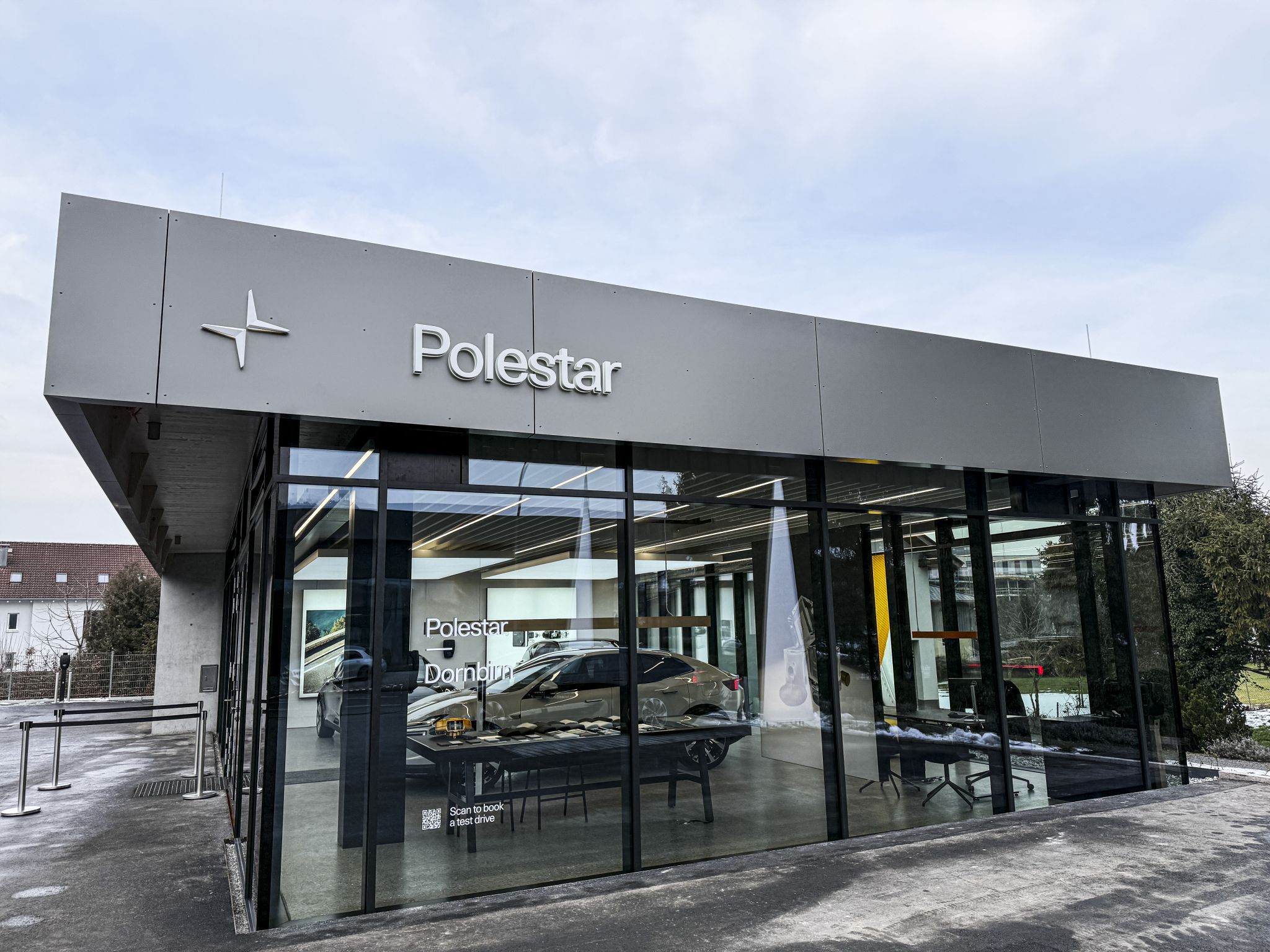 Polestar neu im Schwefel eingezogen bei Schneider Automobil