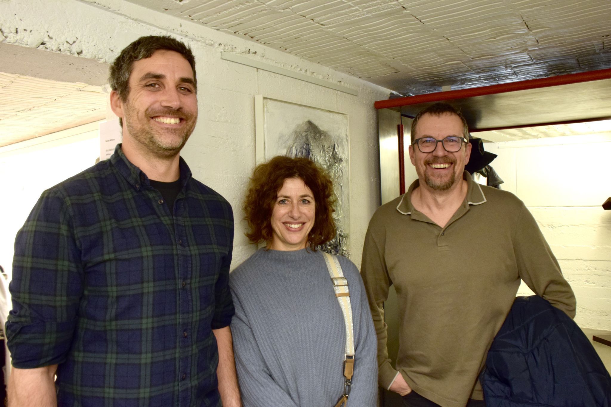 Der Leiter der Montafoner Museen, Christoph Walser, sowie Sabine und Lothar Flatz 