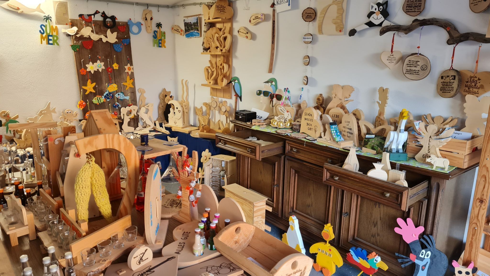 Für jeden Anlass und jede Jahreszeit wird man fündig. Medaillen sind sehr gefragt (Bildergalerie)