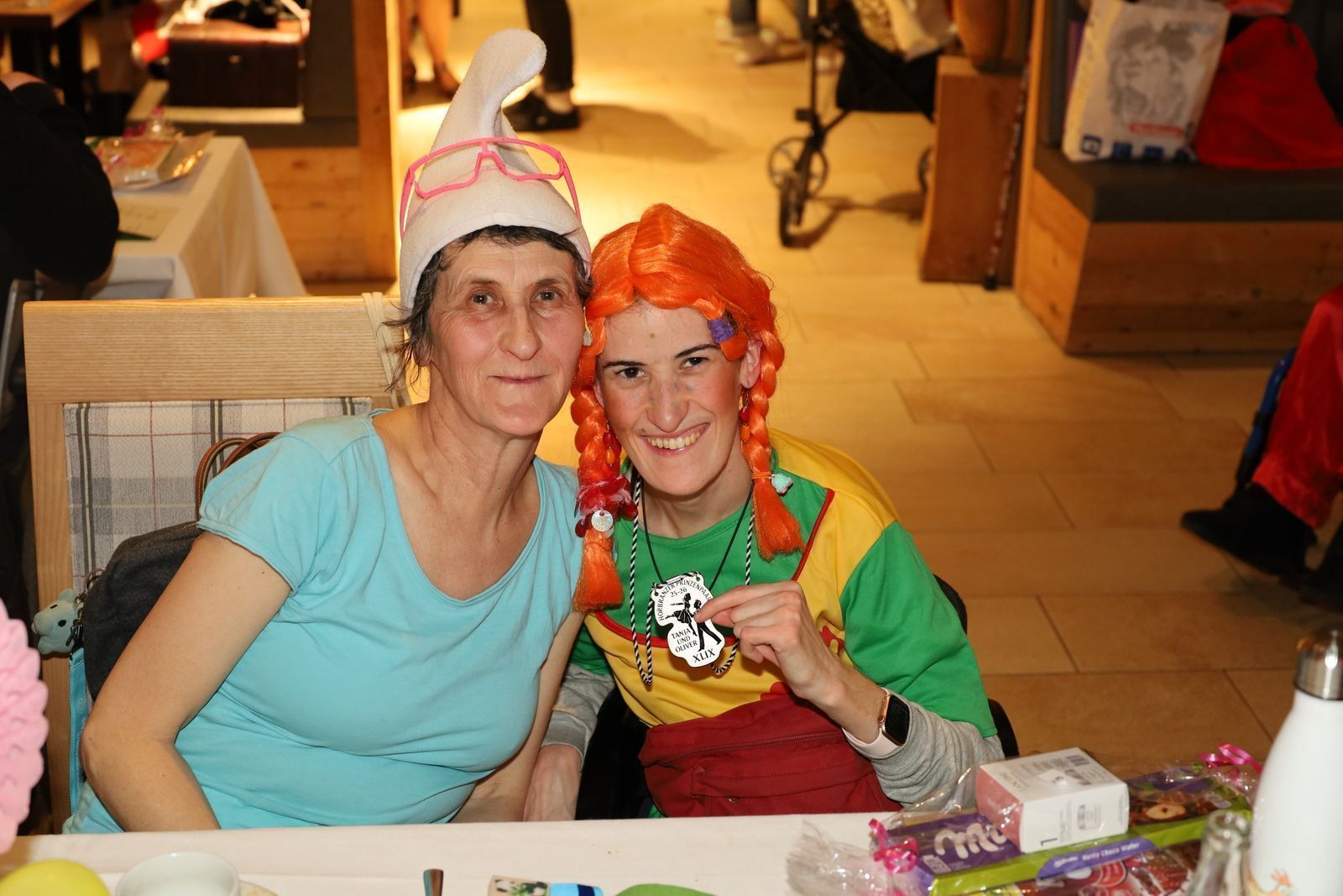 Begeisterte Gäste bei der ÖZIV-Party