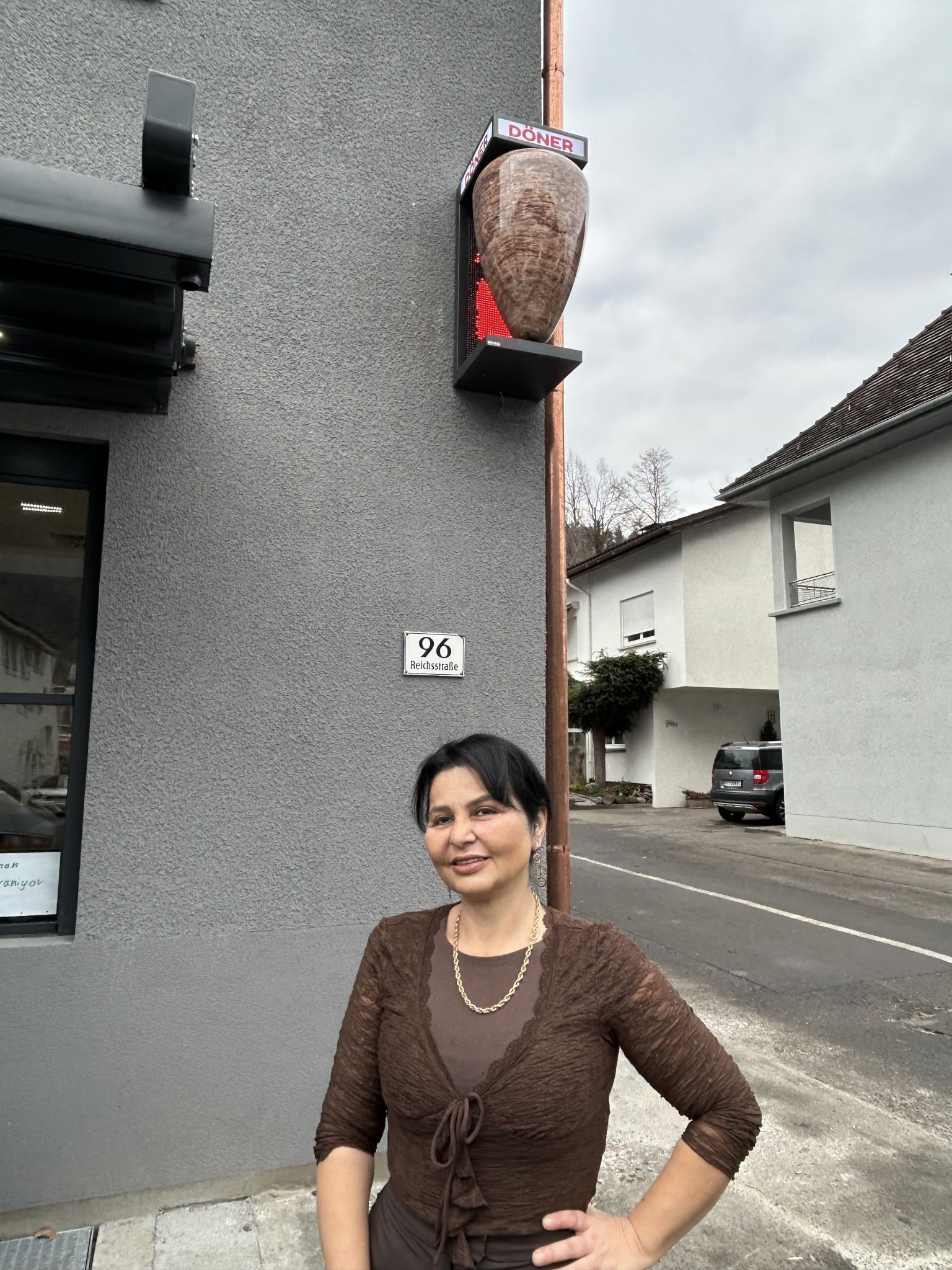 die Chefin wollte den beleuchteten Dönerspieß