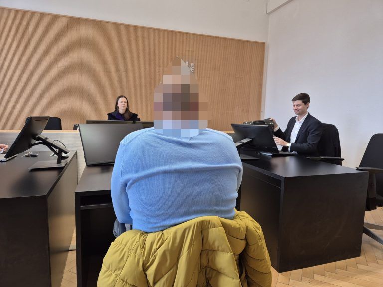 bissiger Angeklagter.jpg