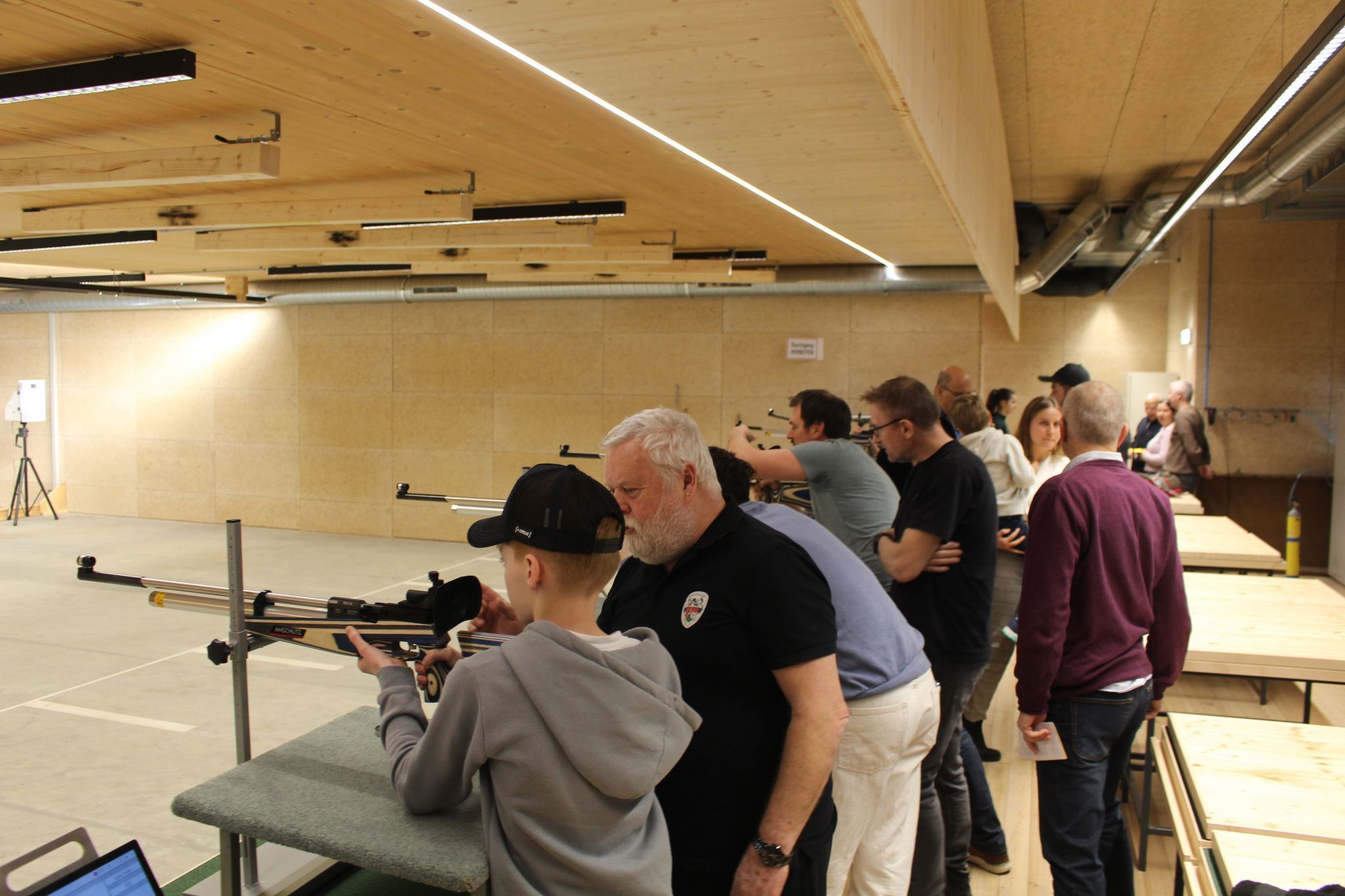 OSM Heinz Hagen: „Das hohe Niveau der Schützinnen und Schützen hat uns positiv überrascht. Da war so manches Talent dabei, das wir gerne im Verein begrüßen würden.“