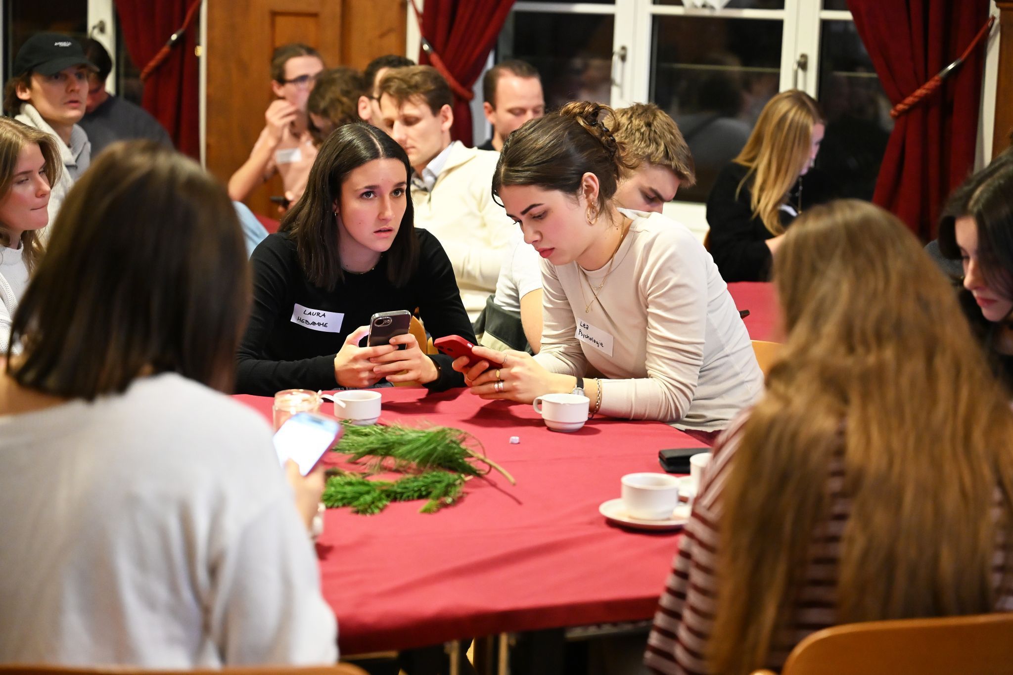 Per QR-Code konnten die Teilnehmenden ihr Interesse am geplanten Alumni-Fest bekunden.