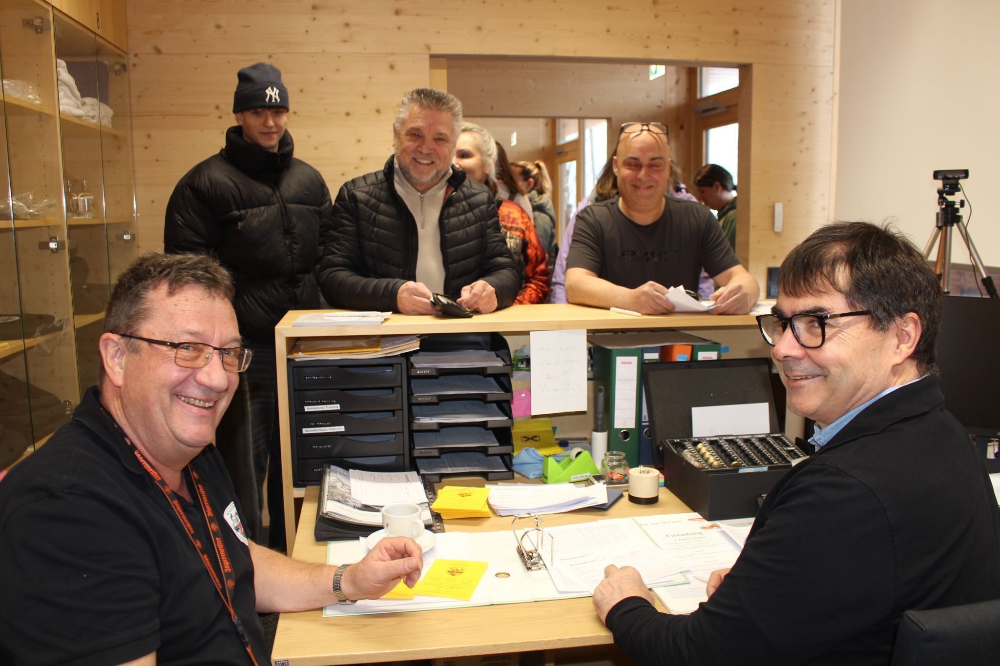 Schon bei der Anmeldung gab es ob des großen Andrangs Stau und Wartezeiten.