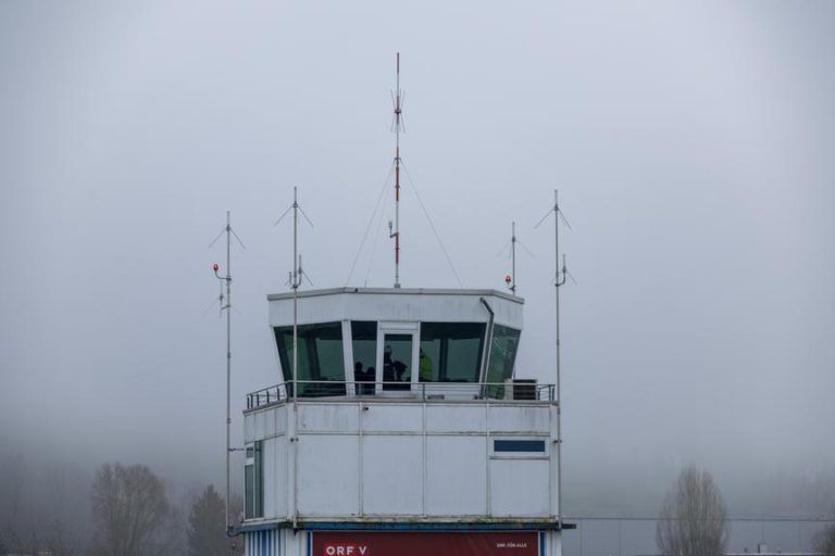 Wetterfrust statt Weltelite: Dichter Nebel bremst Anflug der WEF-Teilnehmer aus