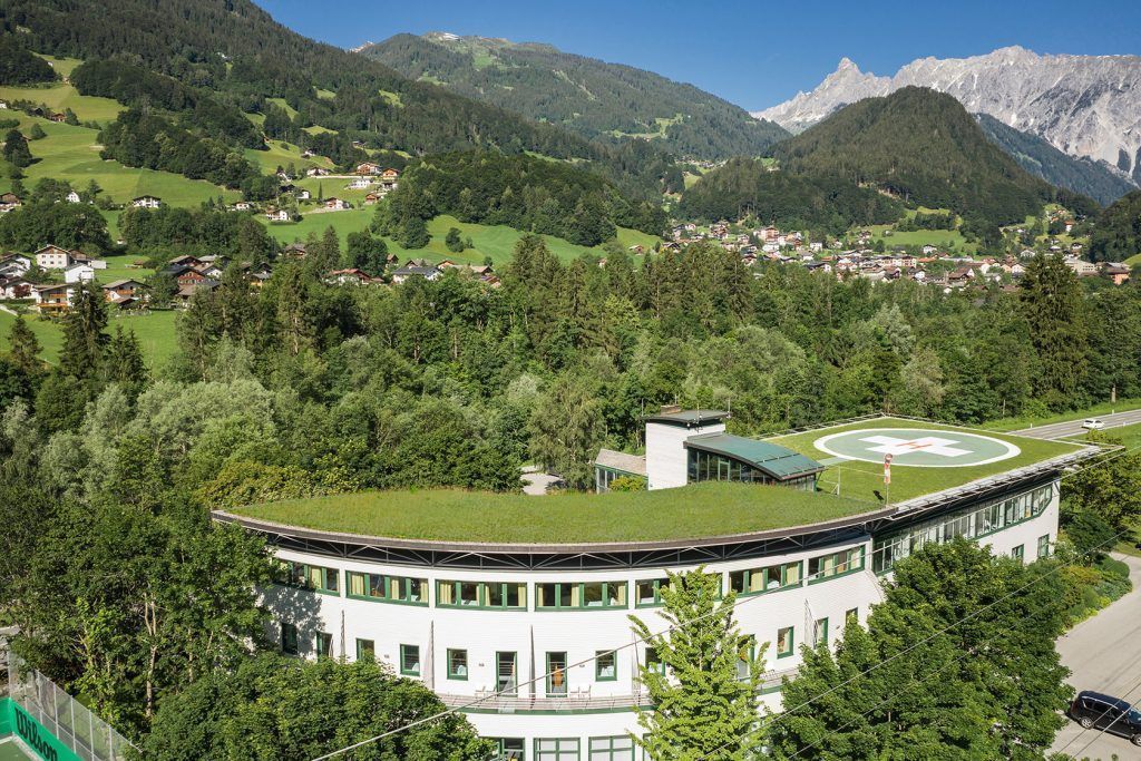 Renommierter Vorarlberger Sportchirurg legt OP-Besteck zur Seite: So geht es weiter