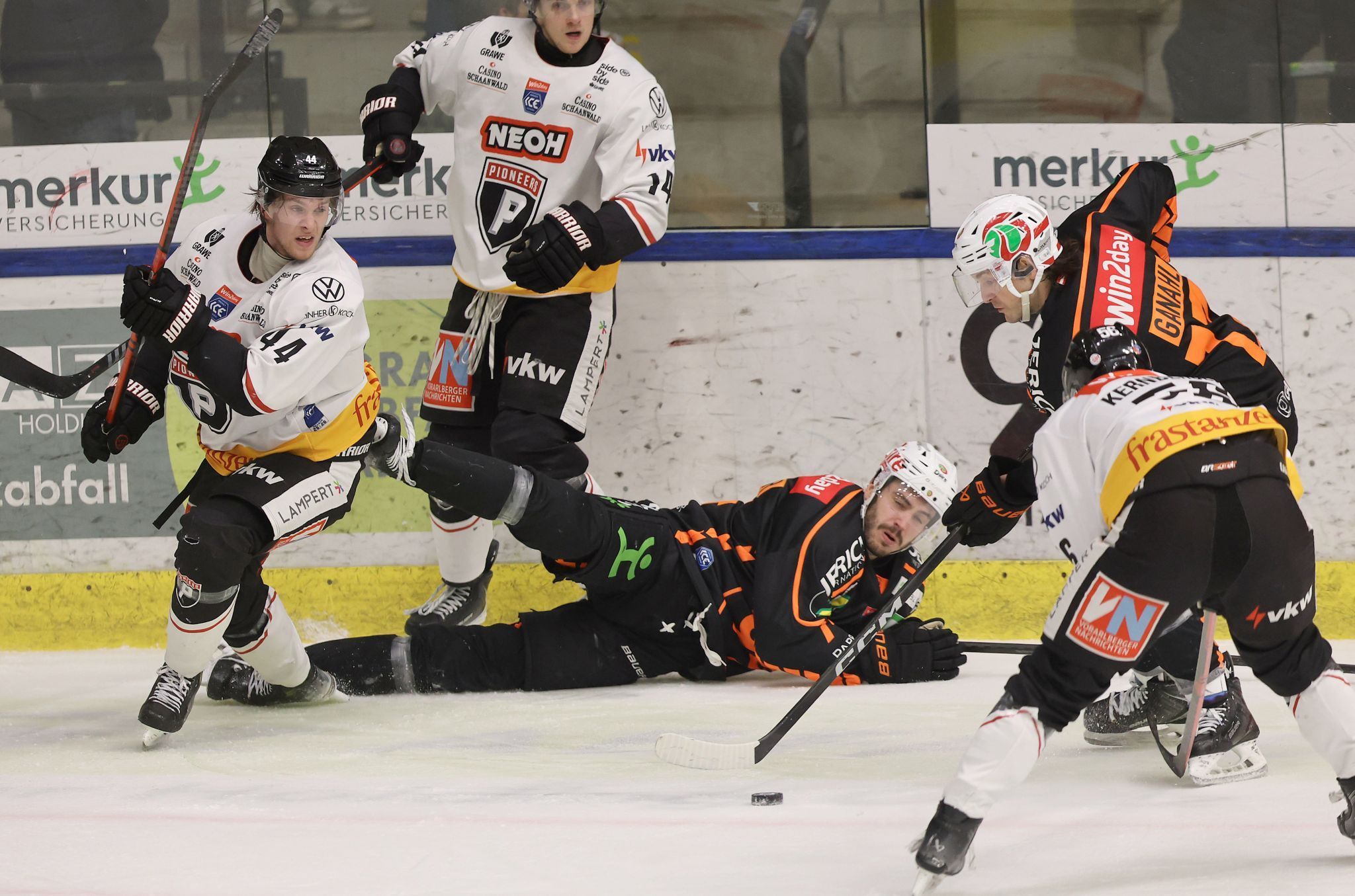 Die ersatzgeschwächten Steirer mit dem Ländle-Export Manuel Ganahl behielten knapp die Oberhand.