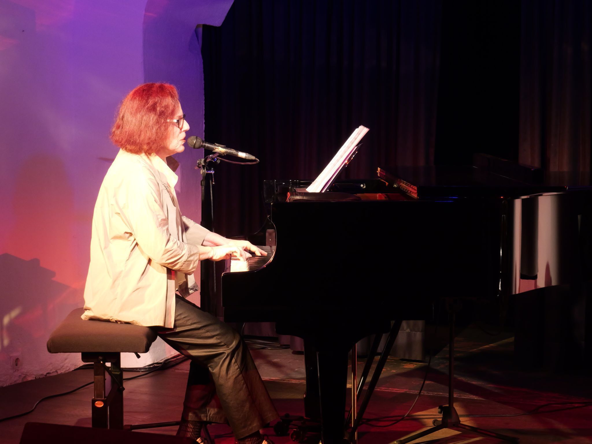 Markante Stimme und klare Haltung: Elfi Aichinger setzte starke musikalische Statements.