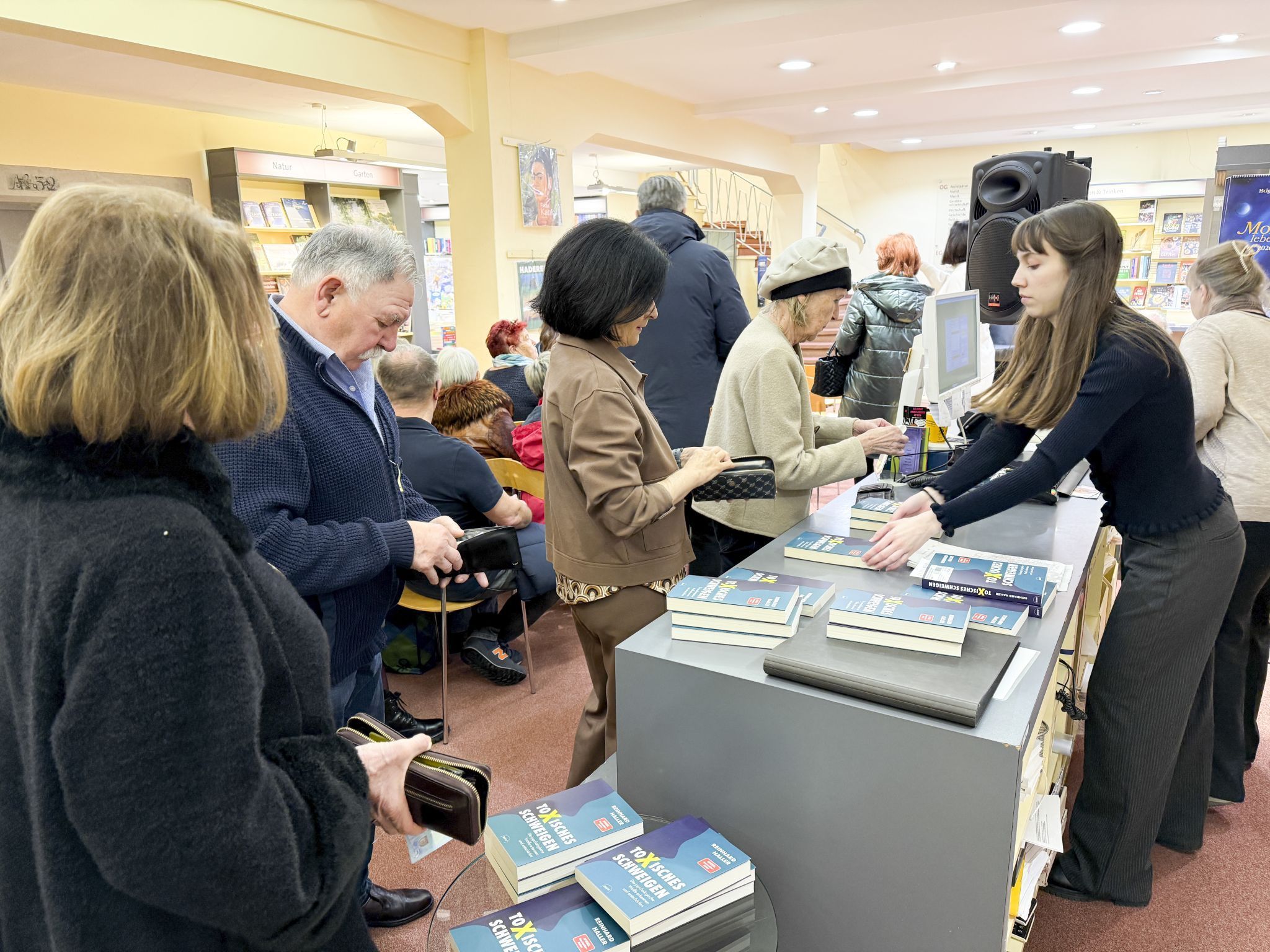 Exemplare des neuen Buches 