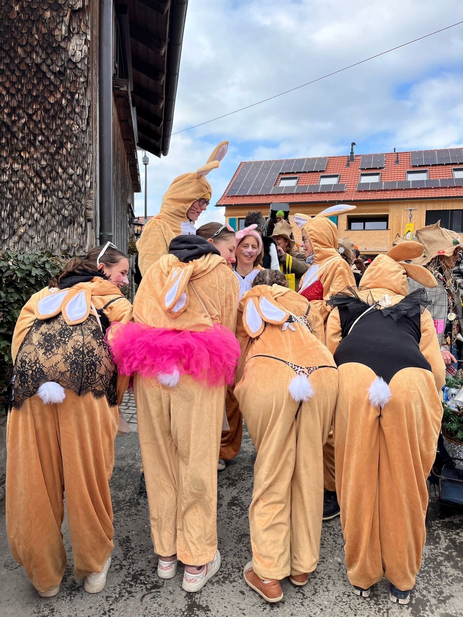 Bei den Auftritten herrscht immer lustige Stimmung unter den 