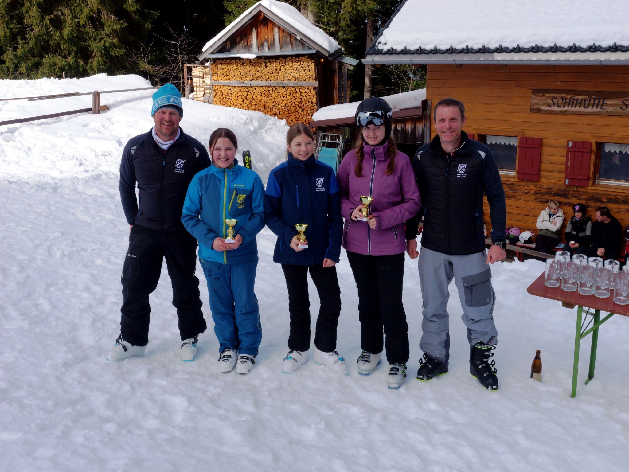 Auch Lisa Gassner sowie Leonie und Alina Gstach fuhren rasant ins Ziel.
