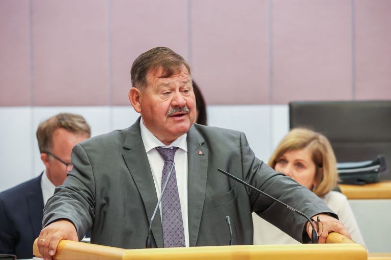 DÖW zu Kinz-Aussagen: Verharmlosen oder Verfälschen des Holocausts