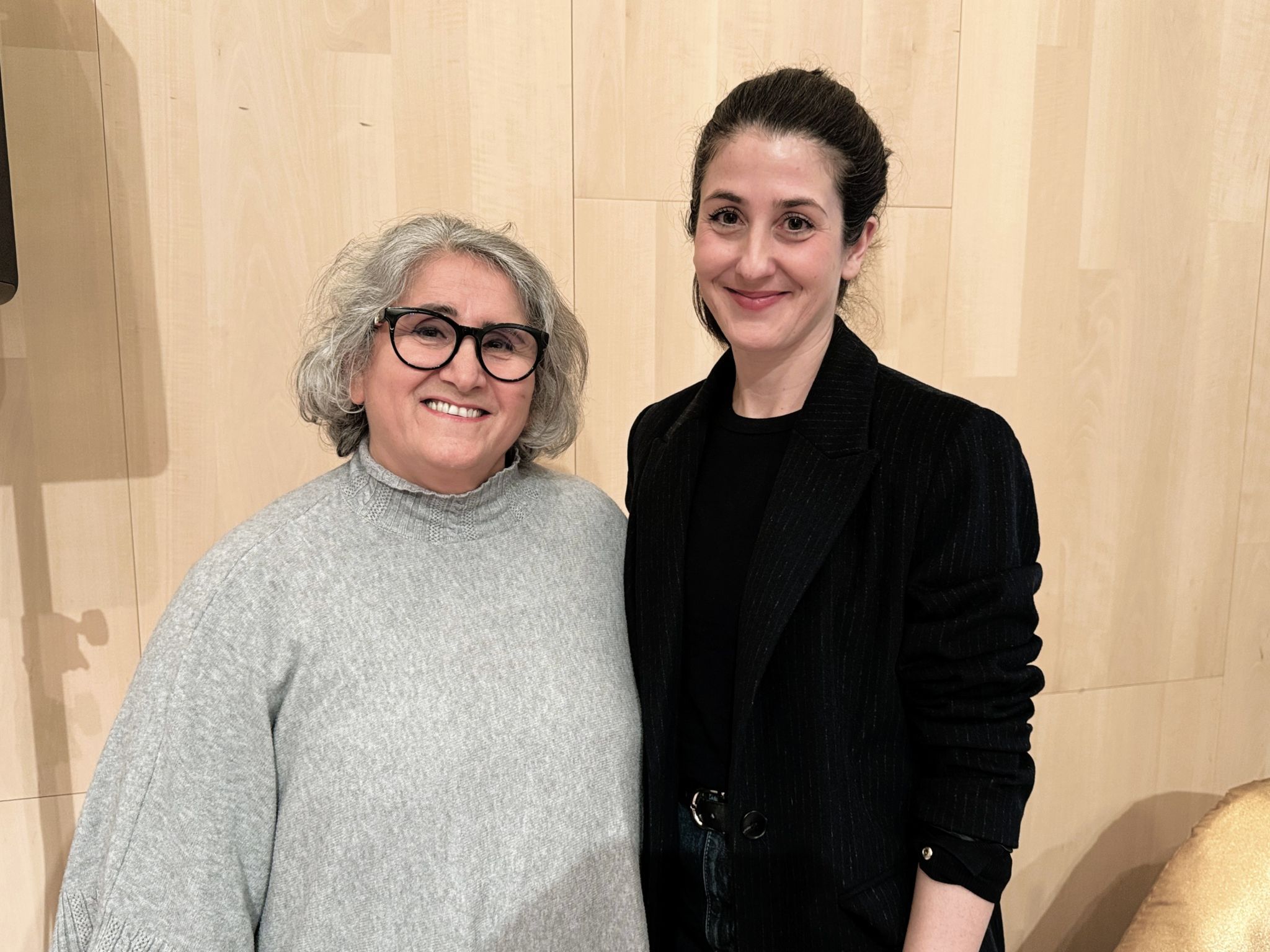 Ehemalige Landtagsabgeordnete Vahide Aydin und Stadträtin Natascha Soursos.