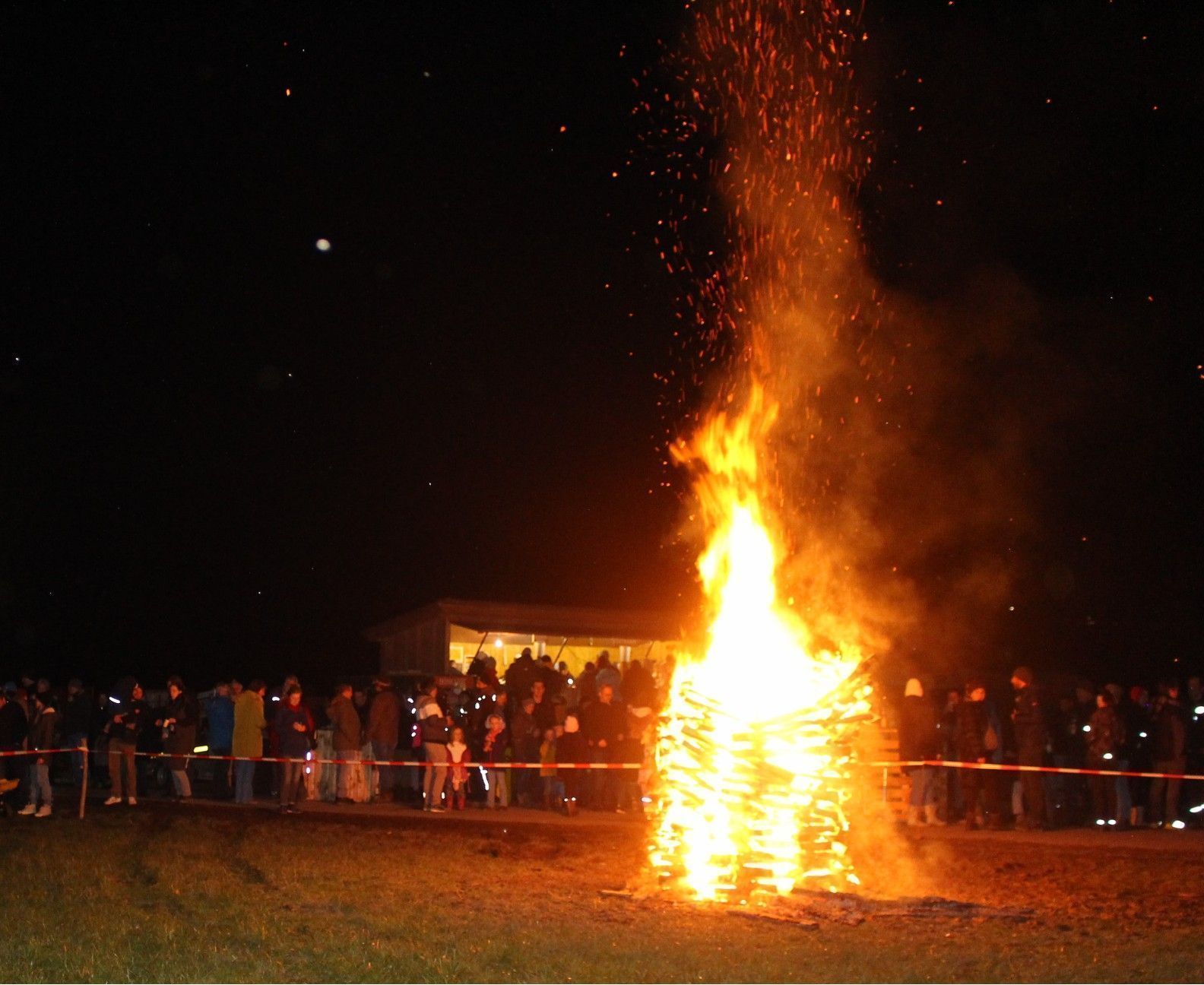 Kinderfunken zur Einstimmung auf das große Funkenspektakel.   