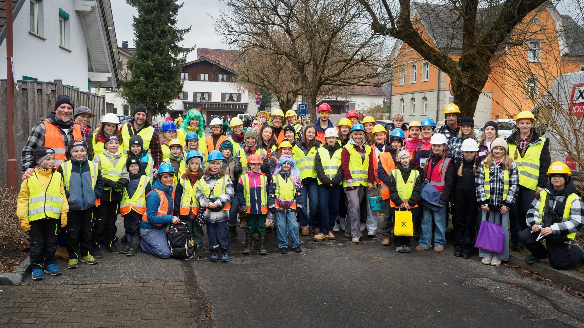Götzner Fasnatumzug - Samstag 14. Februar (Bildergalerie)