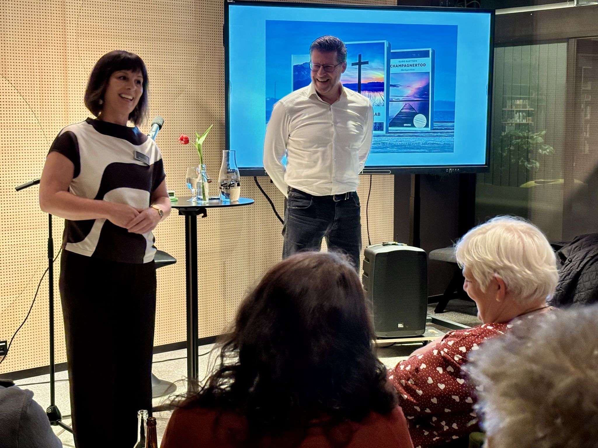 Am Samstagabend lud die Bibliothek Lustenau zum Krimitag mit Guido Buettgen. (Bibliothek)