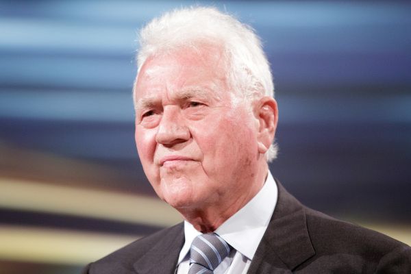 Verteidigung stellt Aussagen im Stronach-Prozess infrage