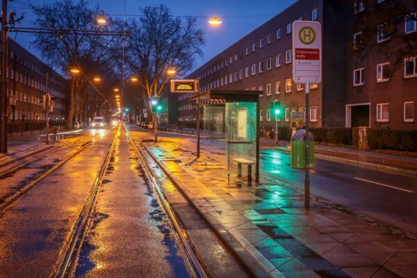 Streik legt deutschen Nahverkehr lahm - Rückkehr am Sonntag