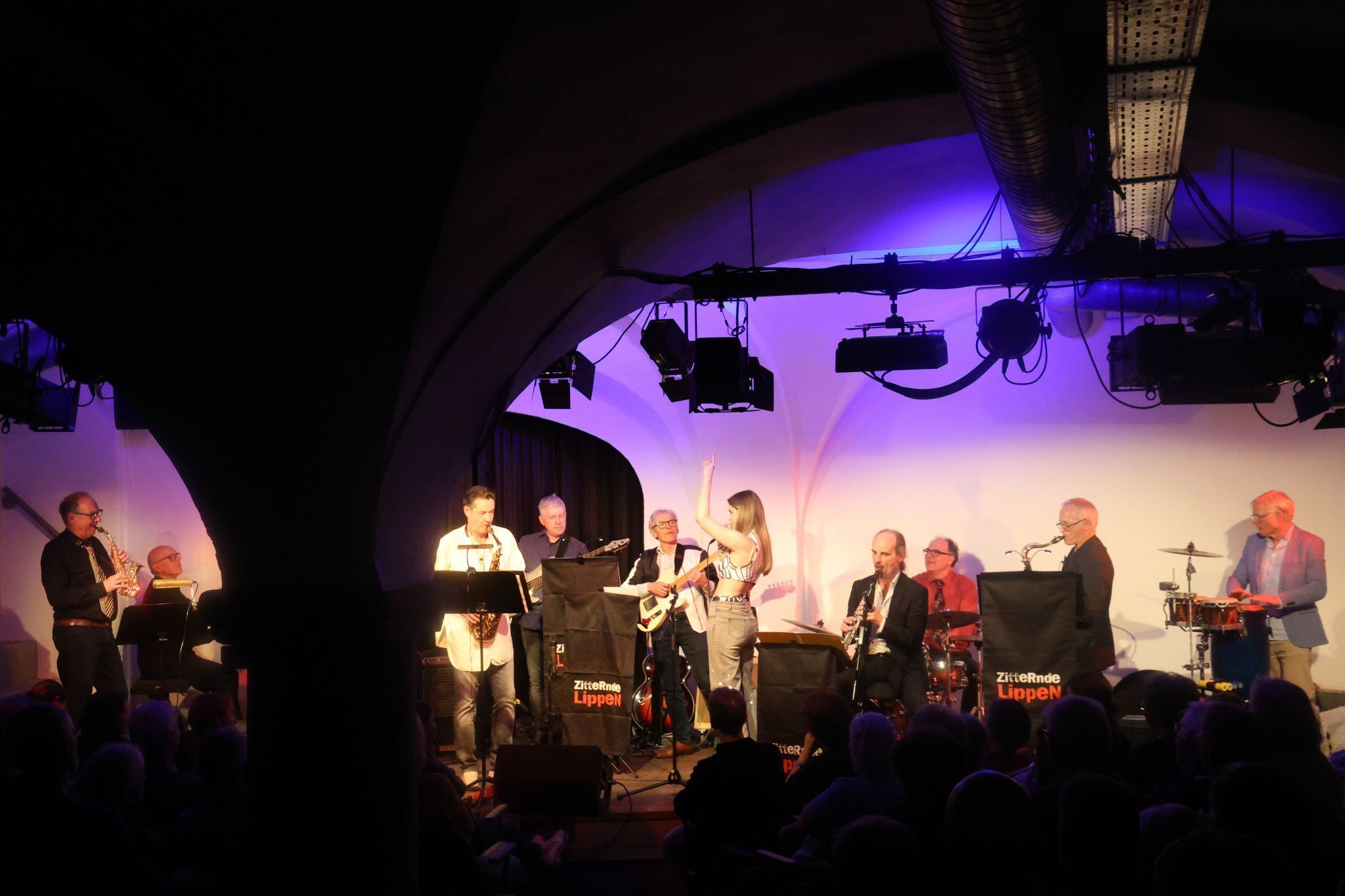 Daria Schuricht beim Vorgeben des Taktes.