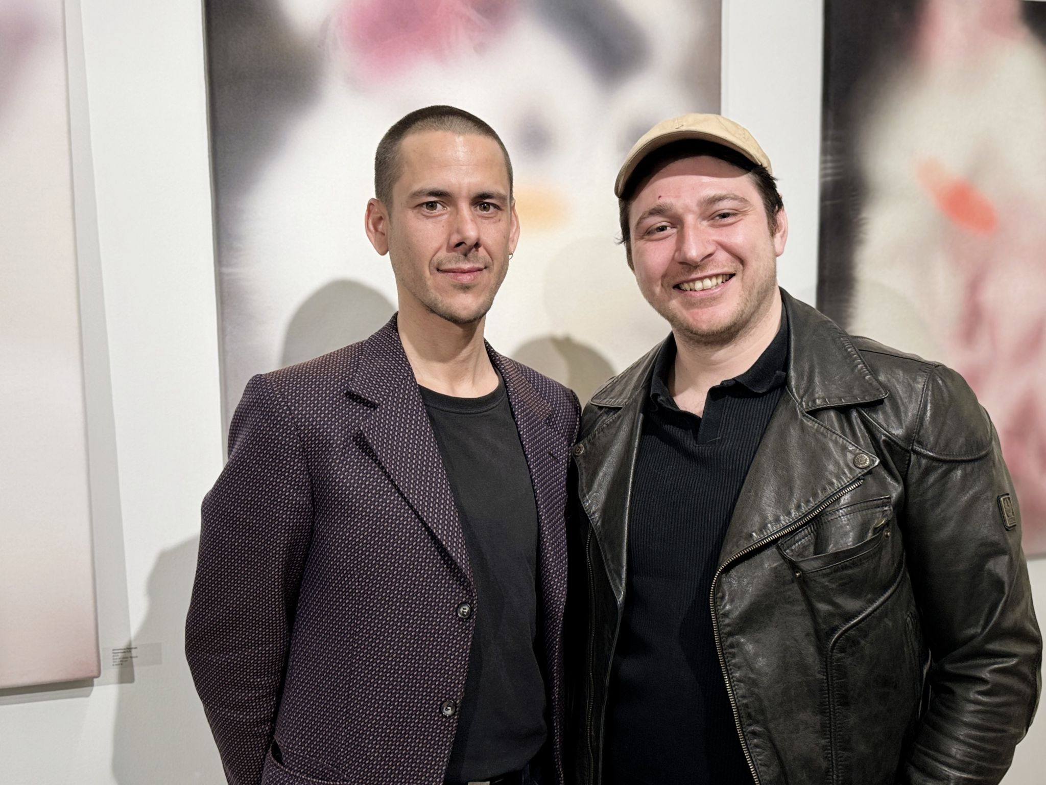 Unter den Gästen: Künstler Alexander Stark und Galerist Leon Boch.