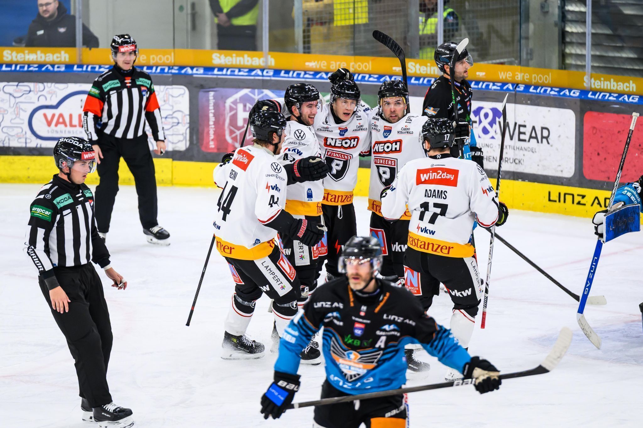 Im letzten Duell setzten sich die Pioneers auswärts gegen Linz mit 5:3 durch. (gepa)