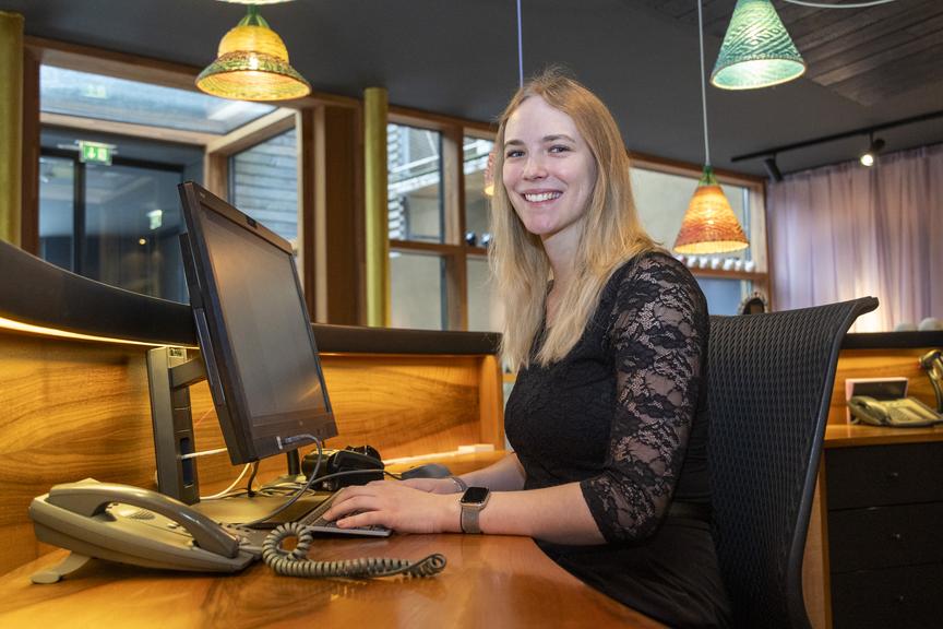 Gold-Gefühl an der Rezeption: Elena Mathis' Weg zum EuroSkills-Sieg