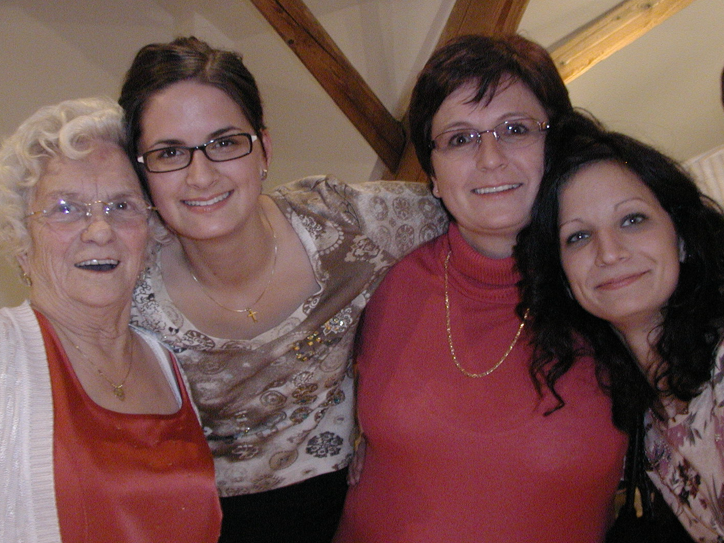 Frauenpower: Sarah Kühne ist Mutter, Forscherin und bald Herausgeberin eines Buches über ihre mutige Oma