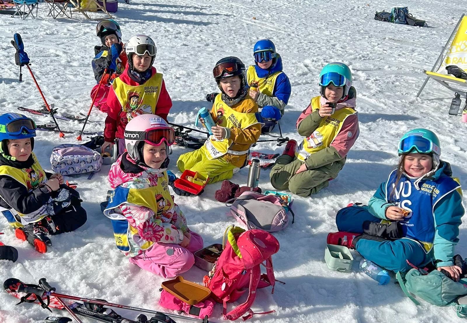 Auch die Jausenpause gehört zu einem gelungenen Skitag dazu!