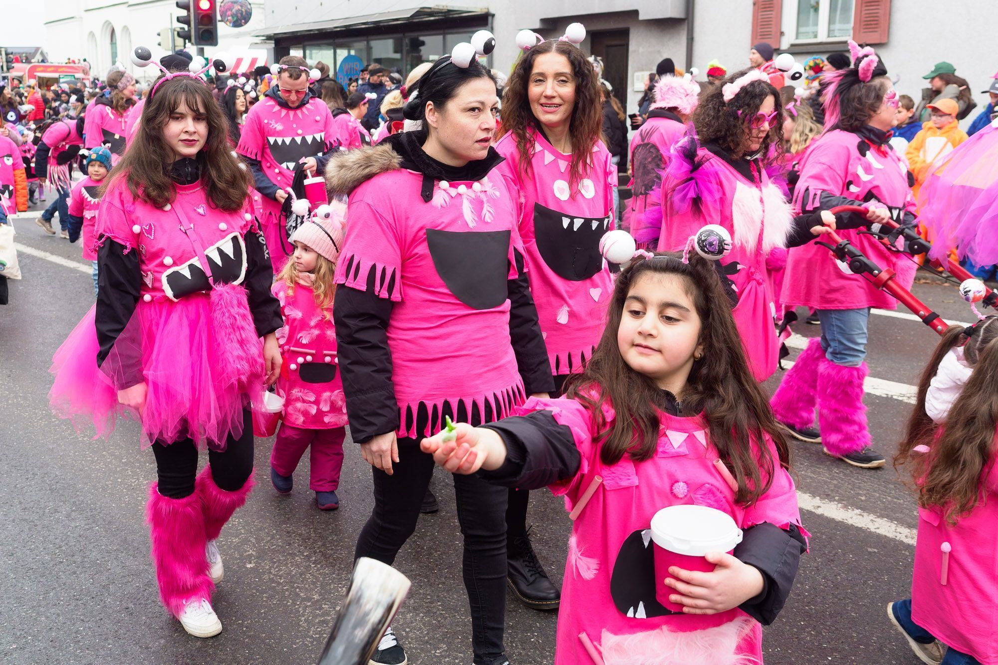 Götzner Fasnatumzug - Samstag 14. Februar (Bildergalerie)