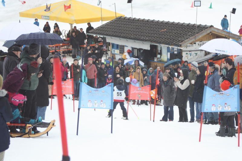 Das Rennen war eine Augenweide. Die Kids gaben alles und die Eltern applaudierten. 