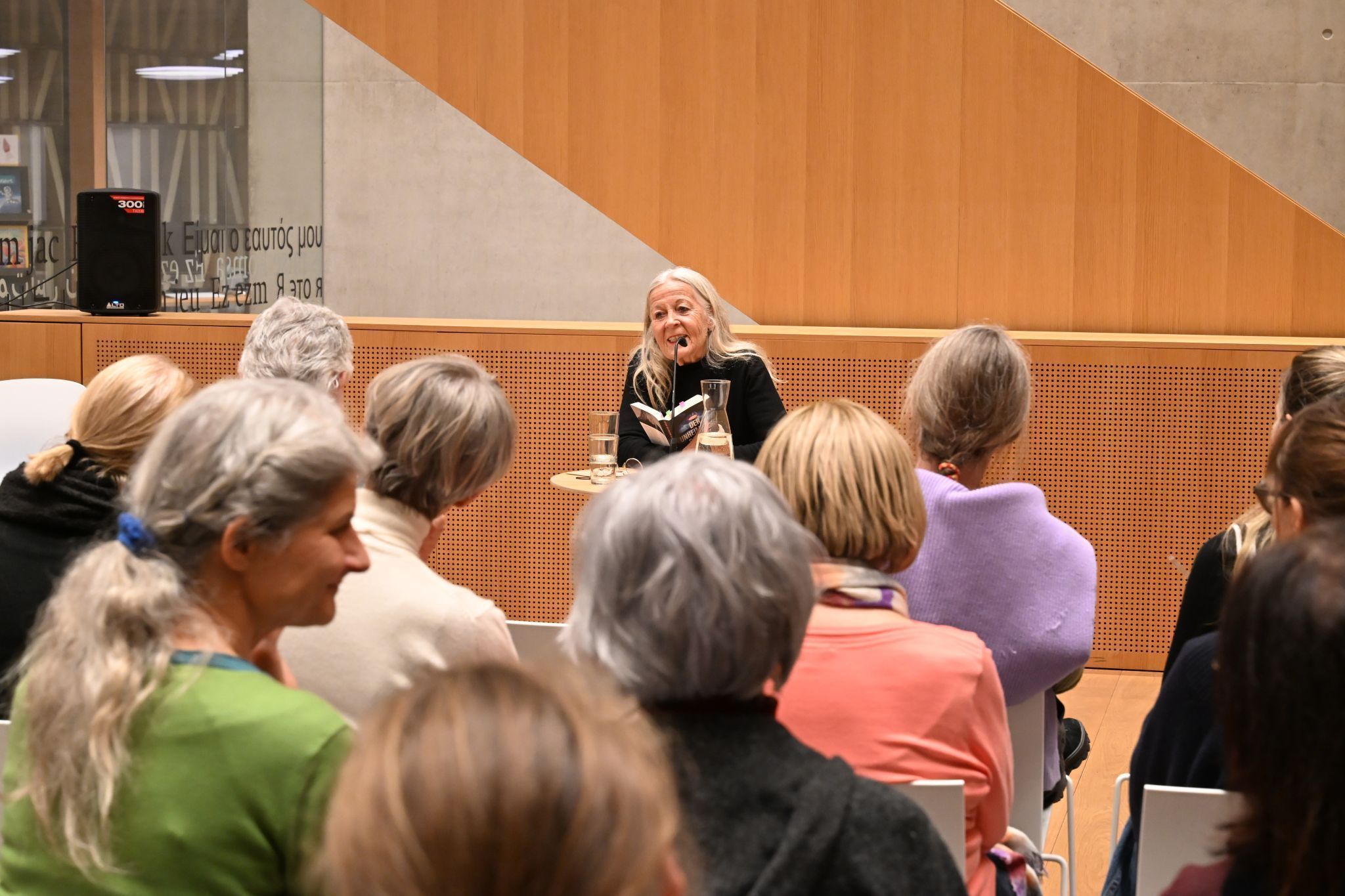 „Der unheimliche Patient“ ist der zweite Band rund um den ermittelnden Psychoanalytiker Arthur Lang.