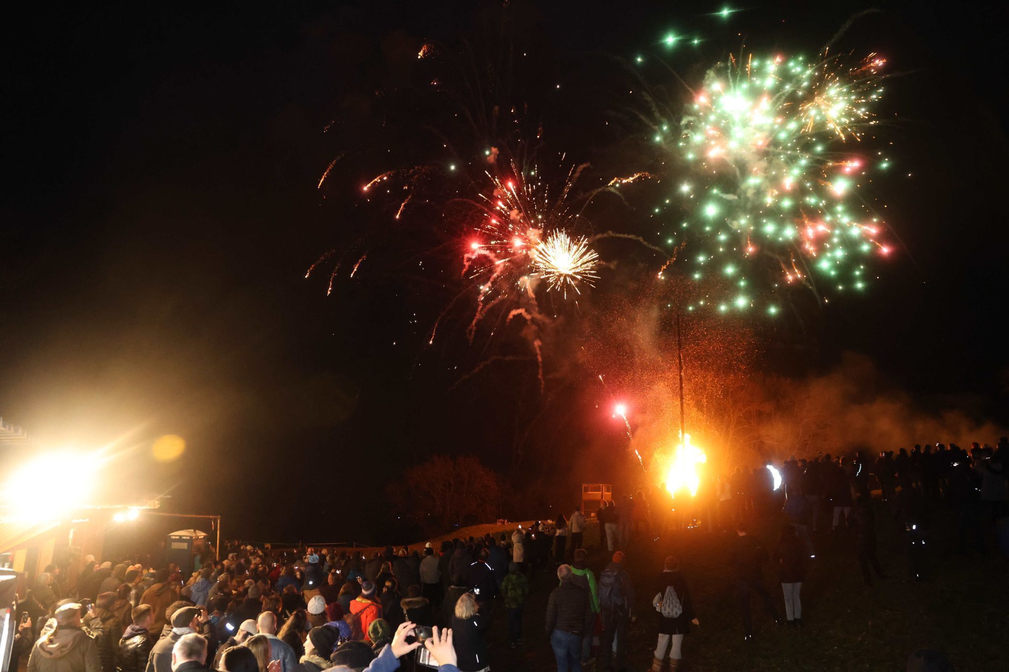 Das Feuerwerk kam bestens an.