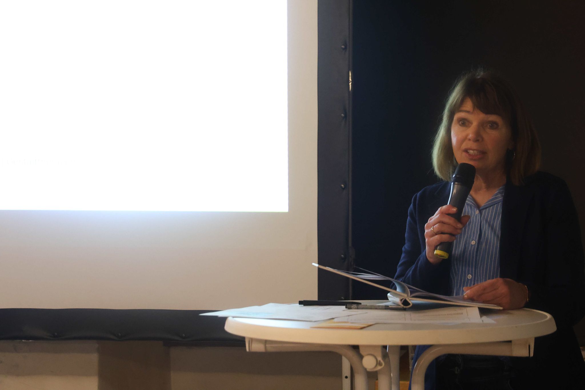 Obfrau Ingrid Holzmüller bei ihrem Bericht.