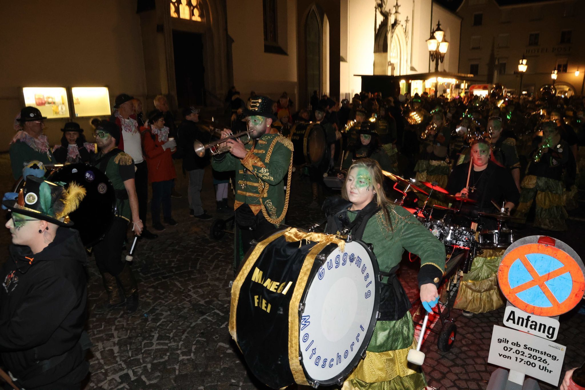 Narrenmesse im Feldkircher Dom und Gugga-Spektakel in Feldkirchs Innenstadt (Bildergalerie)