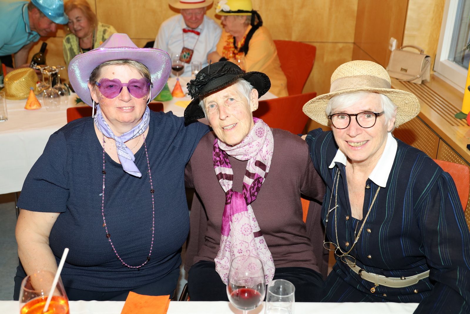 Erstes Kaffeekränzle in Eichenberg begeistert Jung und Alt (Bildergalerie)