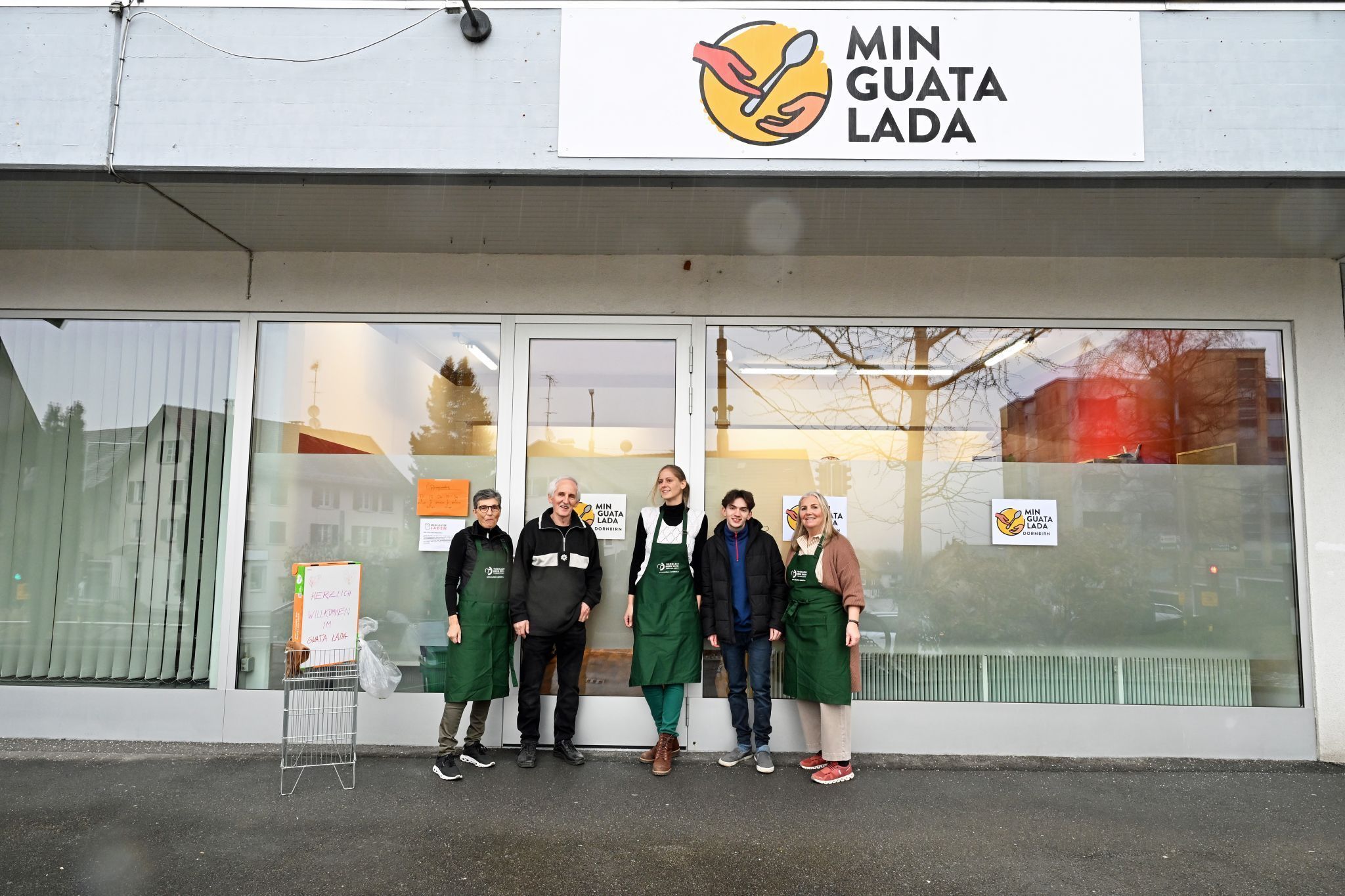 Der Laden befindet sich neben der Sparkasse in Dornbirn-Haselstauden.
