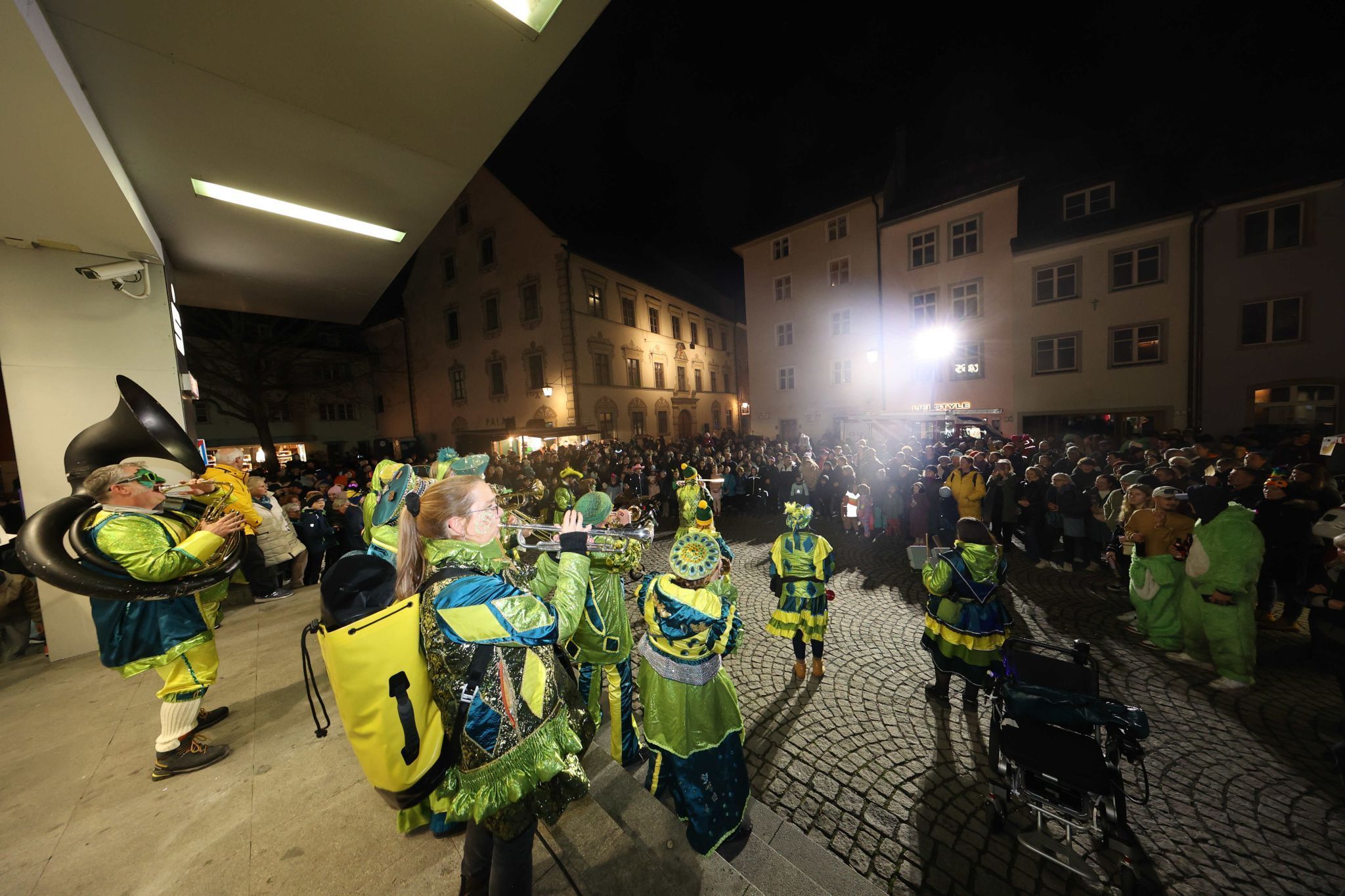 Narrenmesse im Feldkircher Dom und Gugga-Spektakel in Feldkirchs Innenstadt (Bildergalerie)
