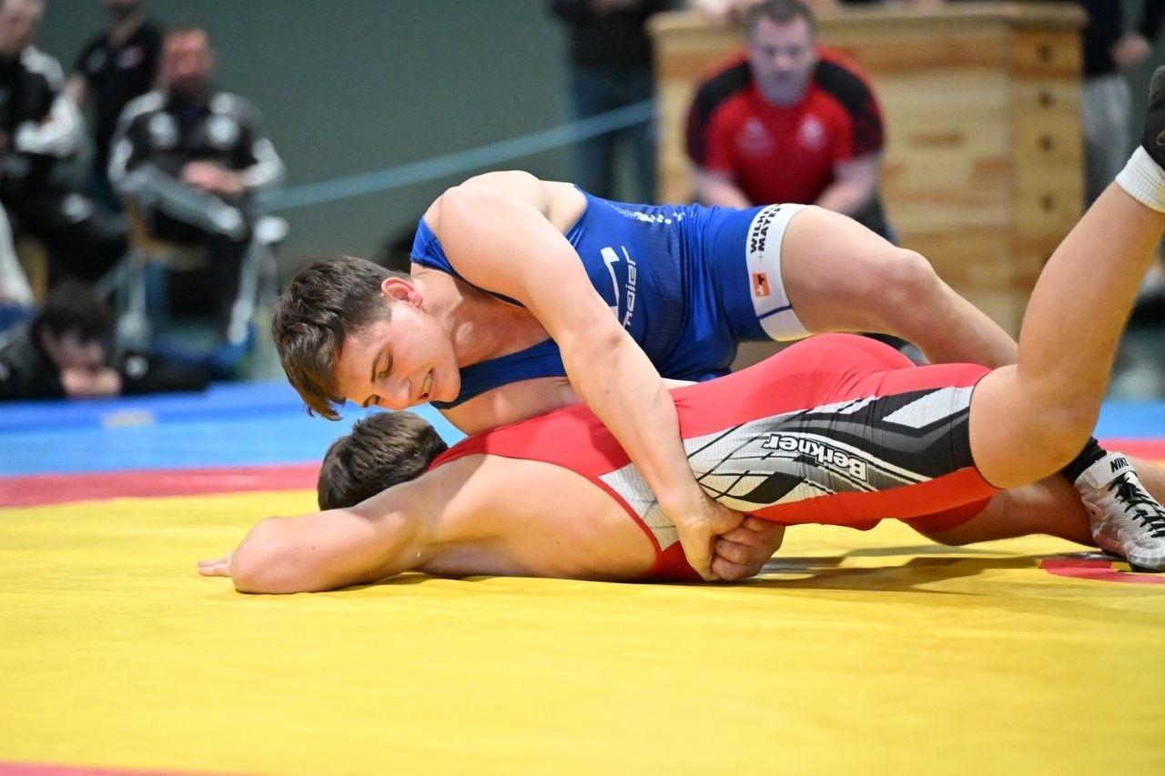 Gold für Bernhard Begle aus Klaus. 