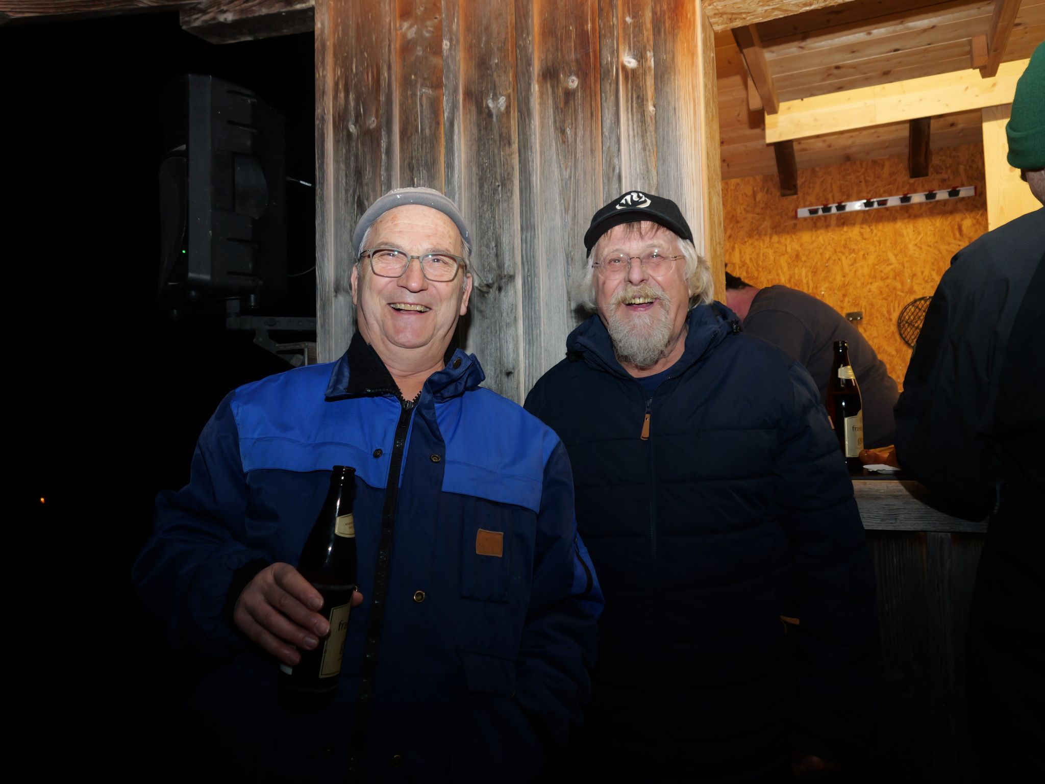 Altbürgermeister Eugen Gabriel mit Markus Zerlauth auf der Funkenfeier.
